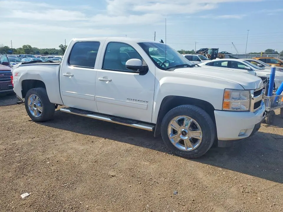 2011 CHEVROLET SILVERADO K1500 LTZ  