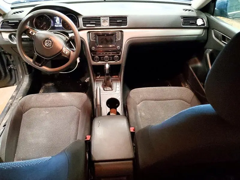 2017 VOLKSWAGEN PASSAT S  