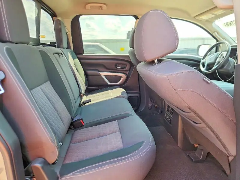 2021 NISSAN TITAN SV  