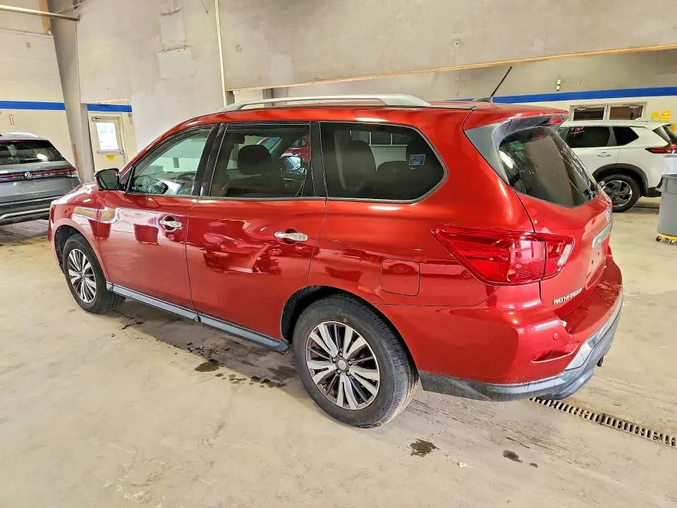 2017 NISSAN PATHFINDER SL  