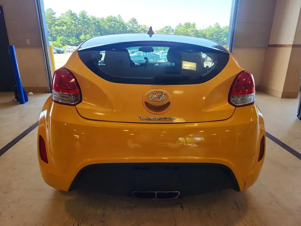 2012 HYUNDAI VELOSTER BASE  