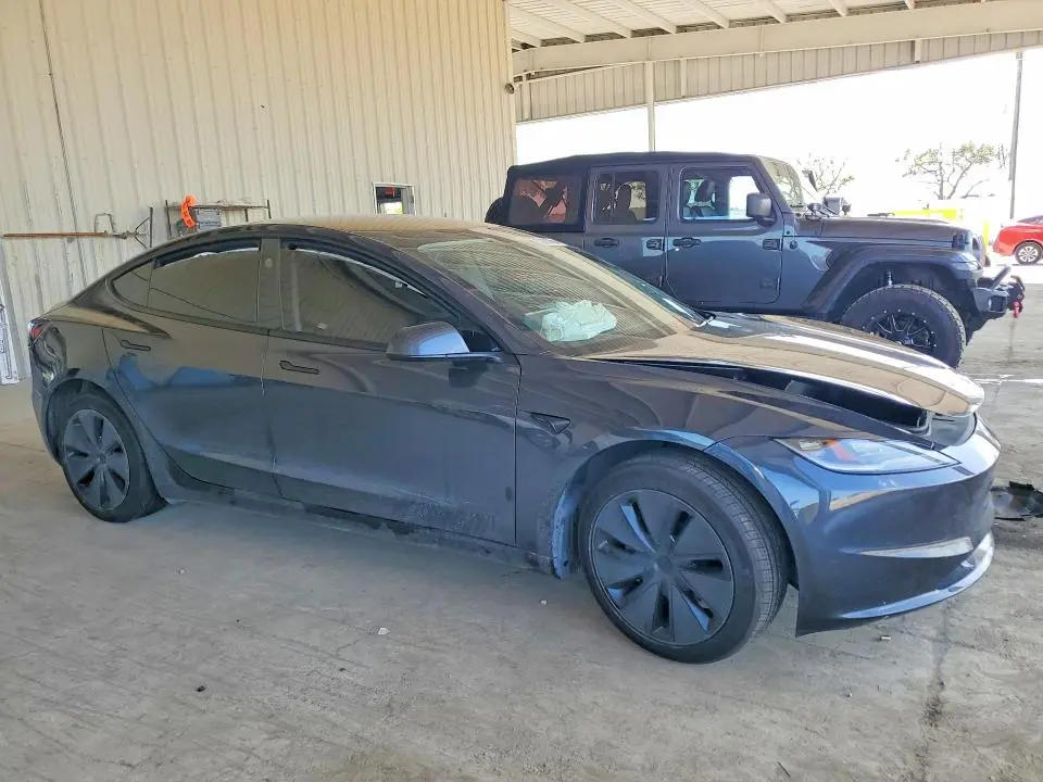 2025 TESLA MODEL 3   
