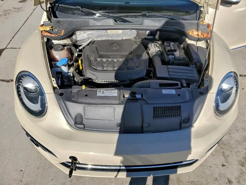 2019 VOLKSWAGEN BEETLE S  