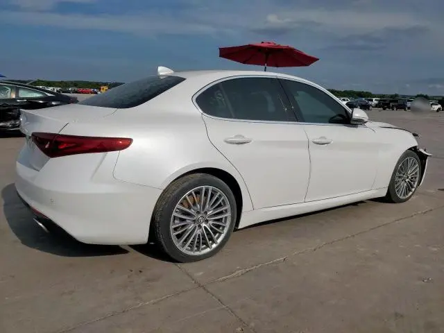 2017 ALFA ROMEO GIULIA TI  
