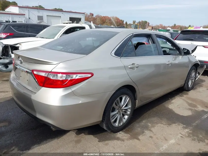 2016 TOYOTA CAMRY SE