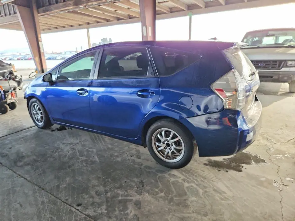 2013 TOYOTA PRIUS V THREE  
