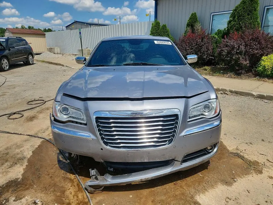 2014 CHRYSLER 300C   