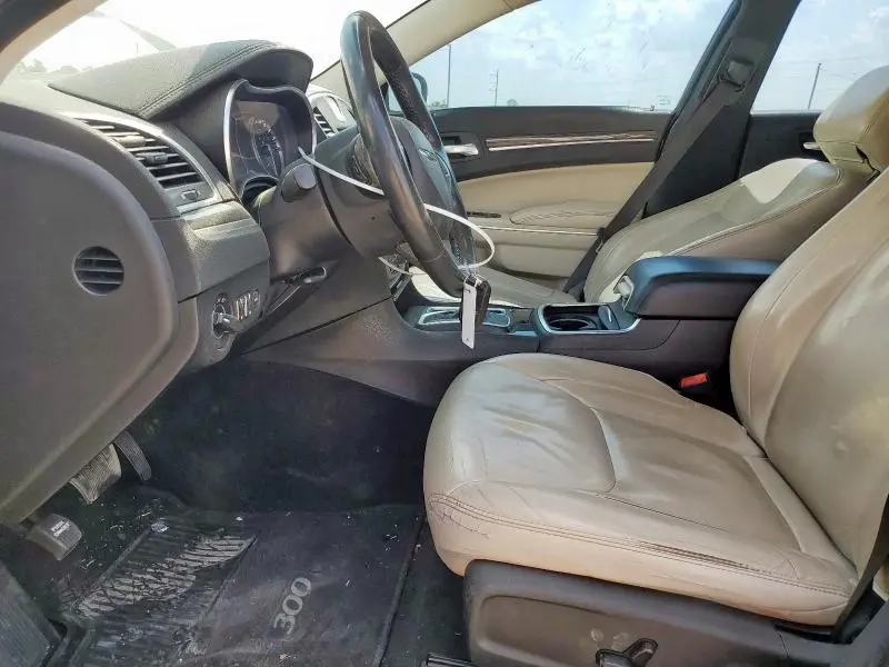 2016 CHRYSLER 300 LIMITED  