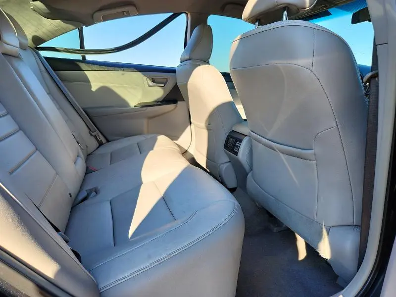 2015 TOYOTA CAMRY XLE  