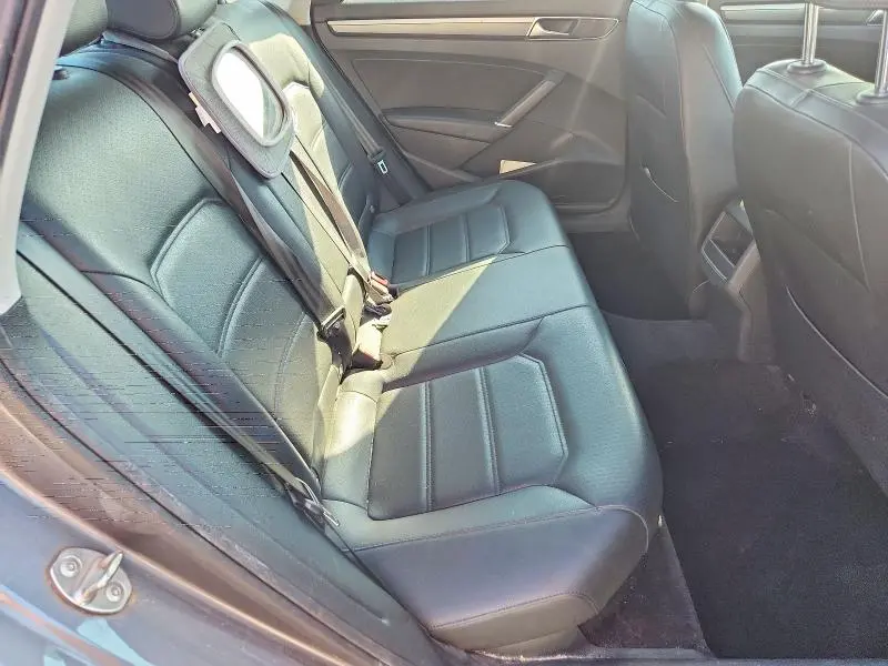 2018 VOLKSWAGEN PASSAT S  