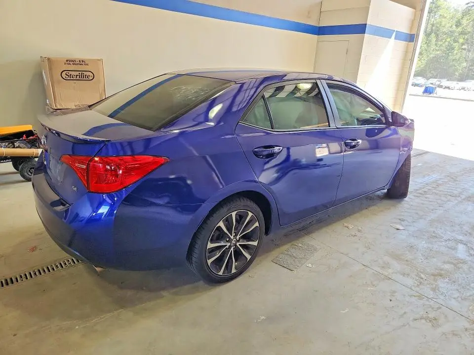 2018 TOYOTA COROLLA SE  