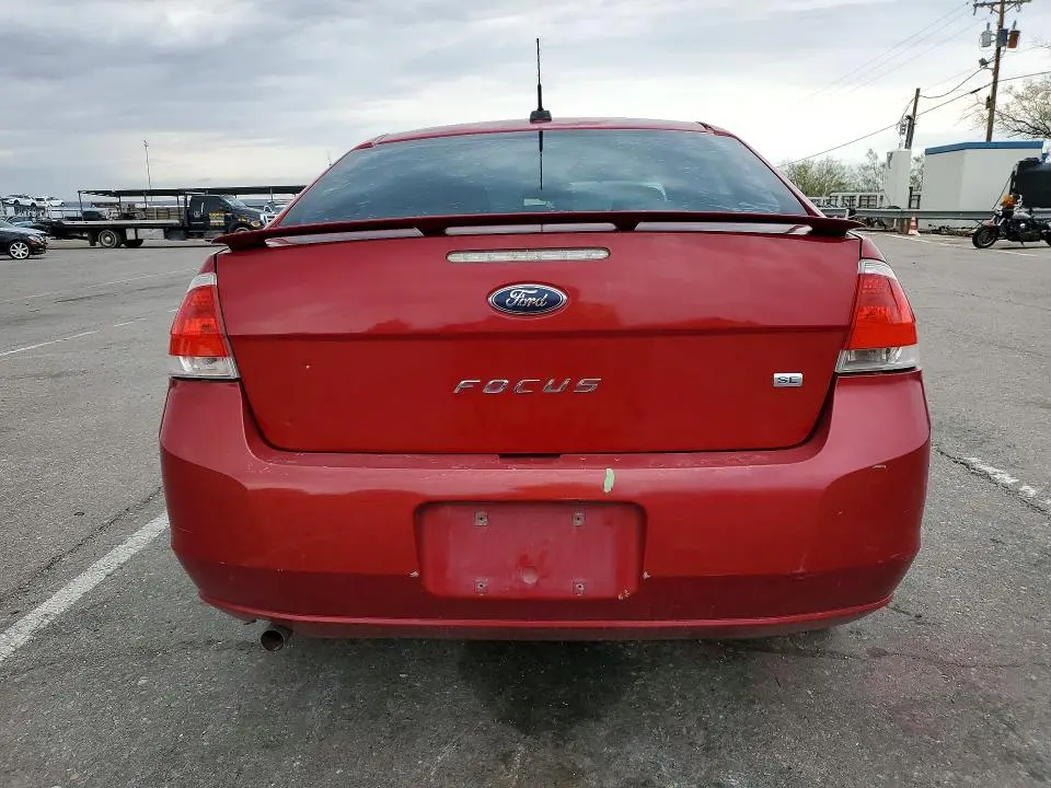 2010 FORD FOCUS SE  