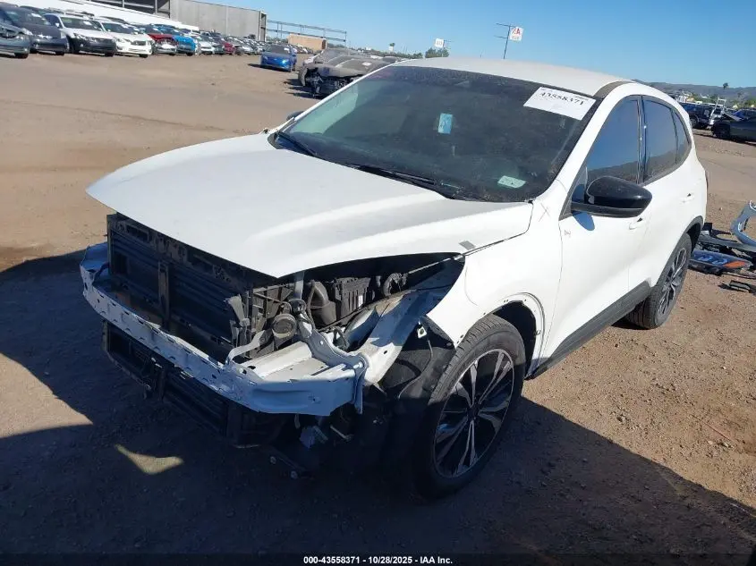 2022 FORD ESCAPE SE