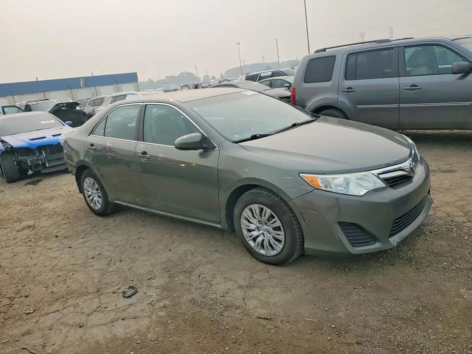 2014 TOYOTA CAMRY LE  