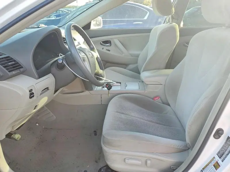 2011 TOYOTA CAMRY BASE  