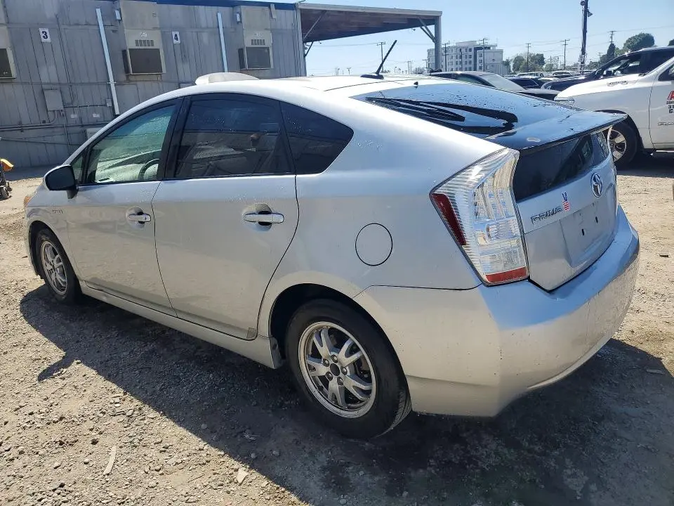 2011 TOYOTA PRIUS THREE  