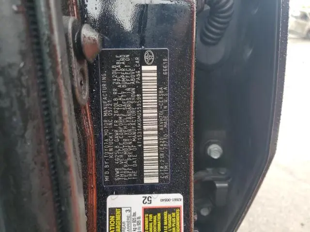 2021 TOYOTA CAMRY SE  