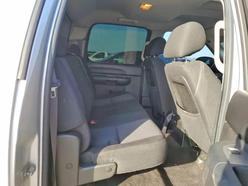 2011 CHEVROLET SILVERADO C1500 LT  