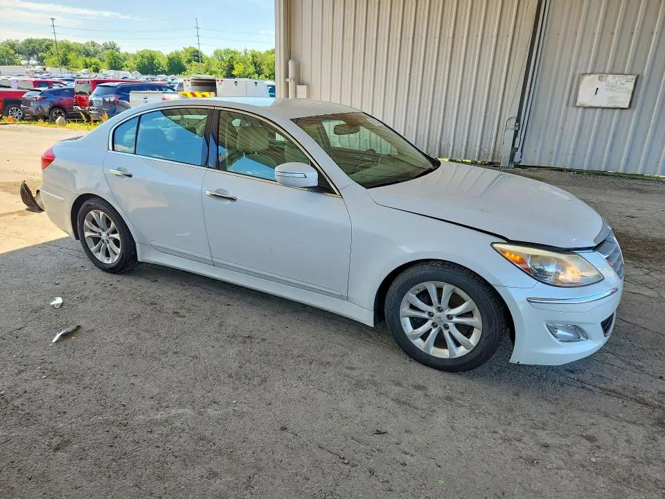 2013 HYUNDAI GENESIS 3.8L  