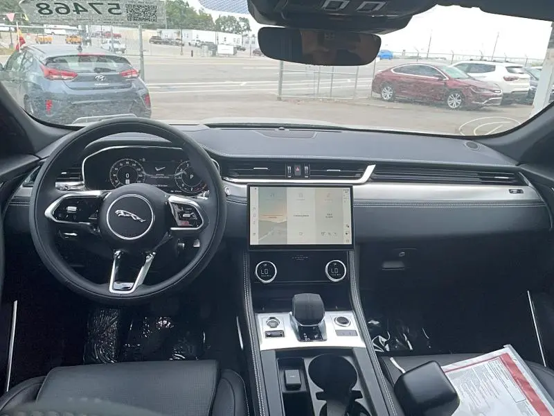 2026 JAGUAR F-PACE R-DYNAMIC S  