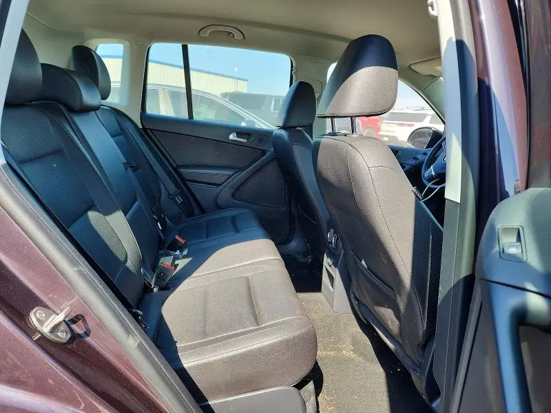 2016 VOLKSWAGEN TIGUAN S  