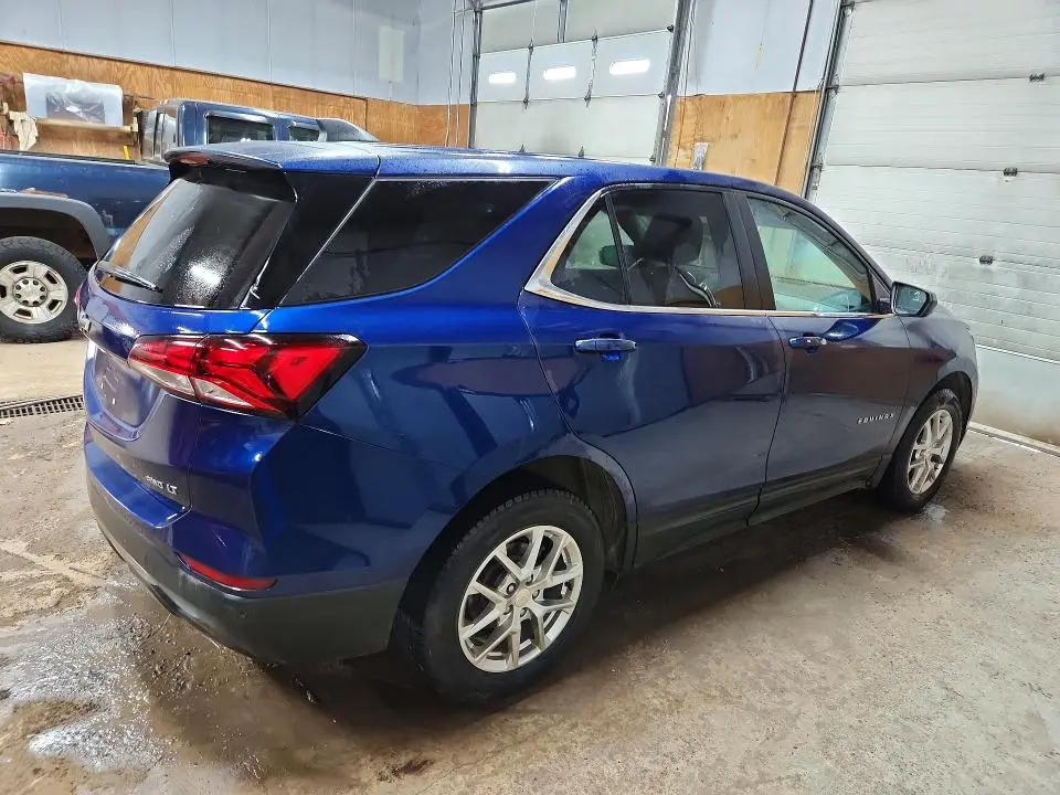 2022 CHEVROLET EQUINOX LT  