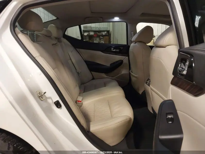 2017 NISSAN MAXIMA 3.5 PLATINUM