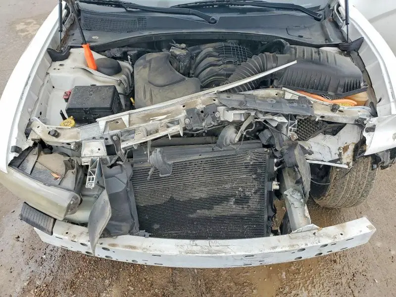 2013 DODGE CHARGER SE  