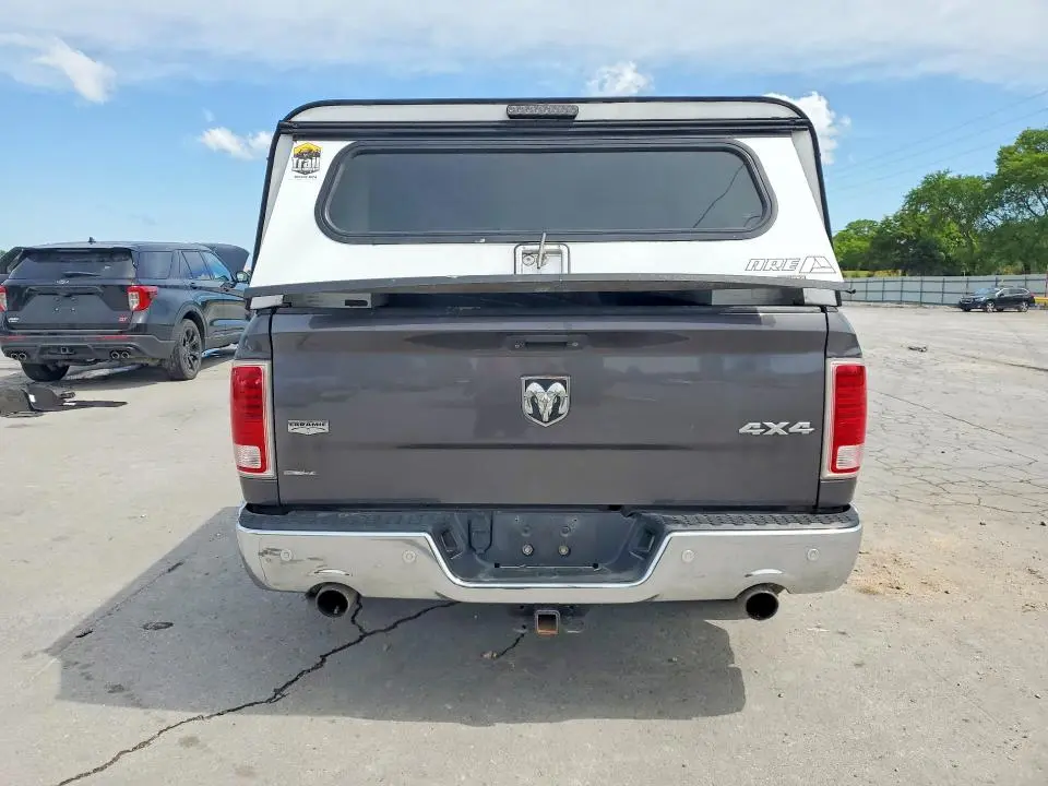 2016 RAM 1500 LARAMIE  