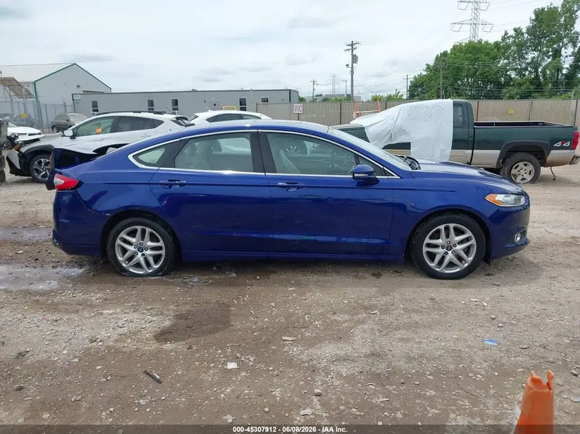 2013 FORD FUSION SE