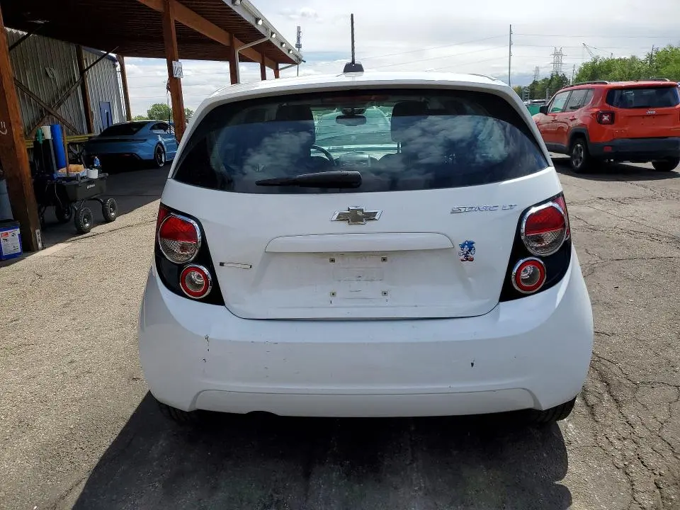 2015 CHEVROLET SONIC LT  