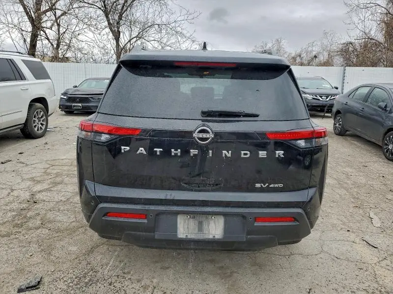 2022 NISSAN PATHFINDER SV  