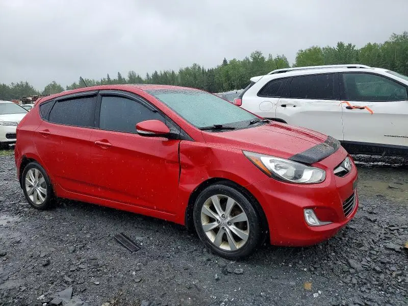2012 HYUNDAI ACCENT SE  