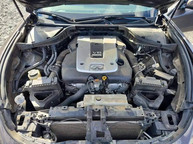 2018 INFINITI Q70 3.7 LUXE  