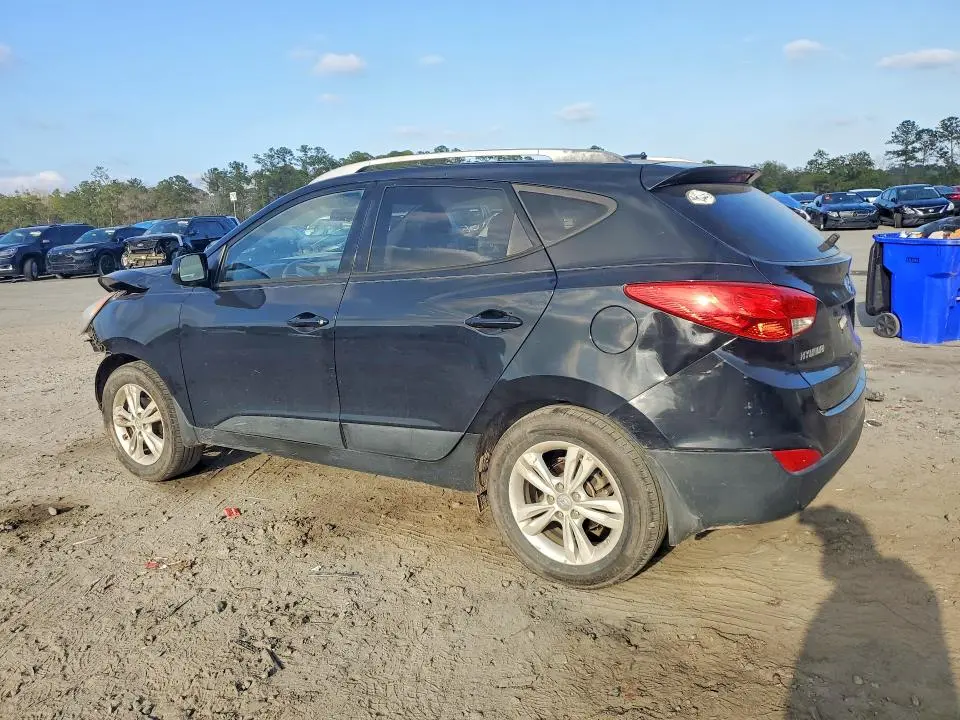 2011 HYUNDAI TUCSON GLS  