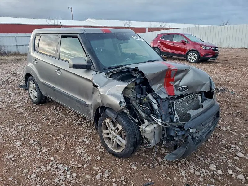 2011 KIA SOUL +  
