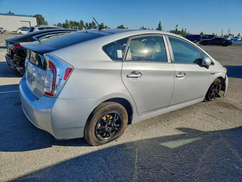 2014 TOYOTA PRIUS   