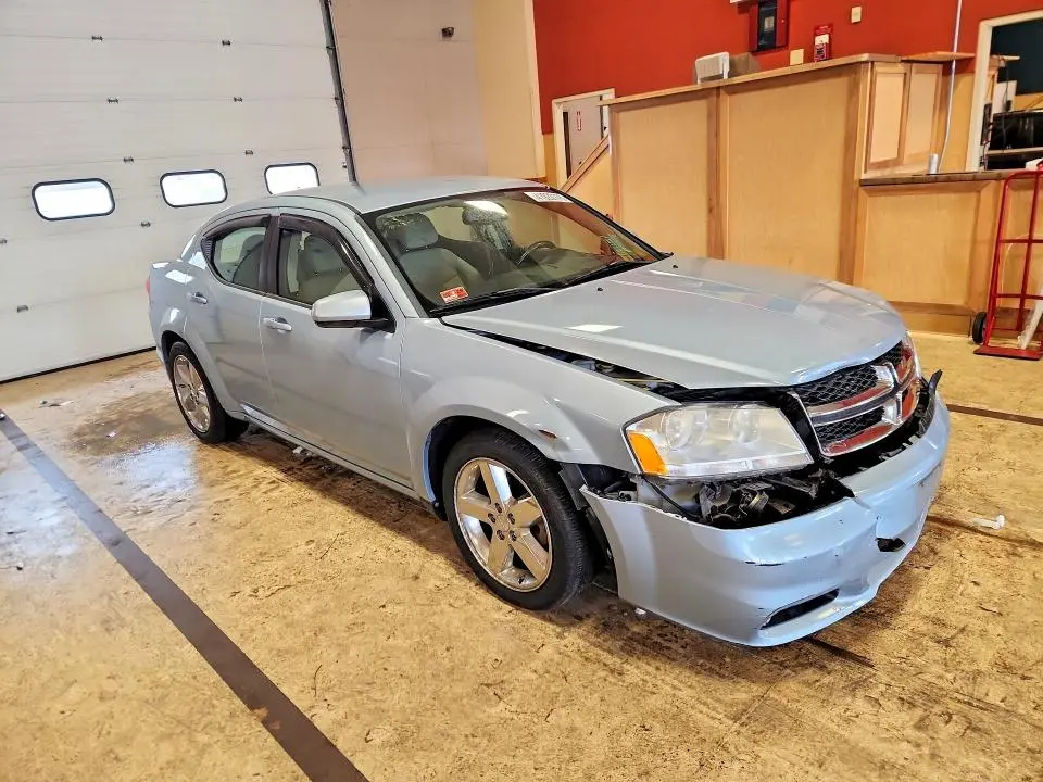 2013 DODGE AVENGER SXT  