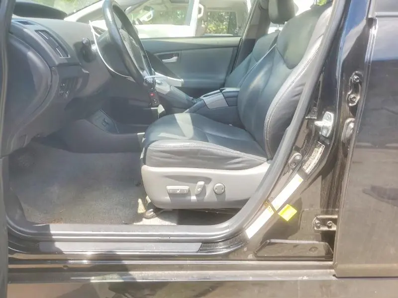 2015 TOYOTA PRIUS FOUR  