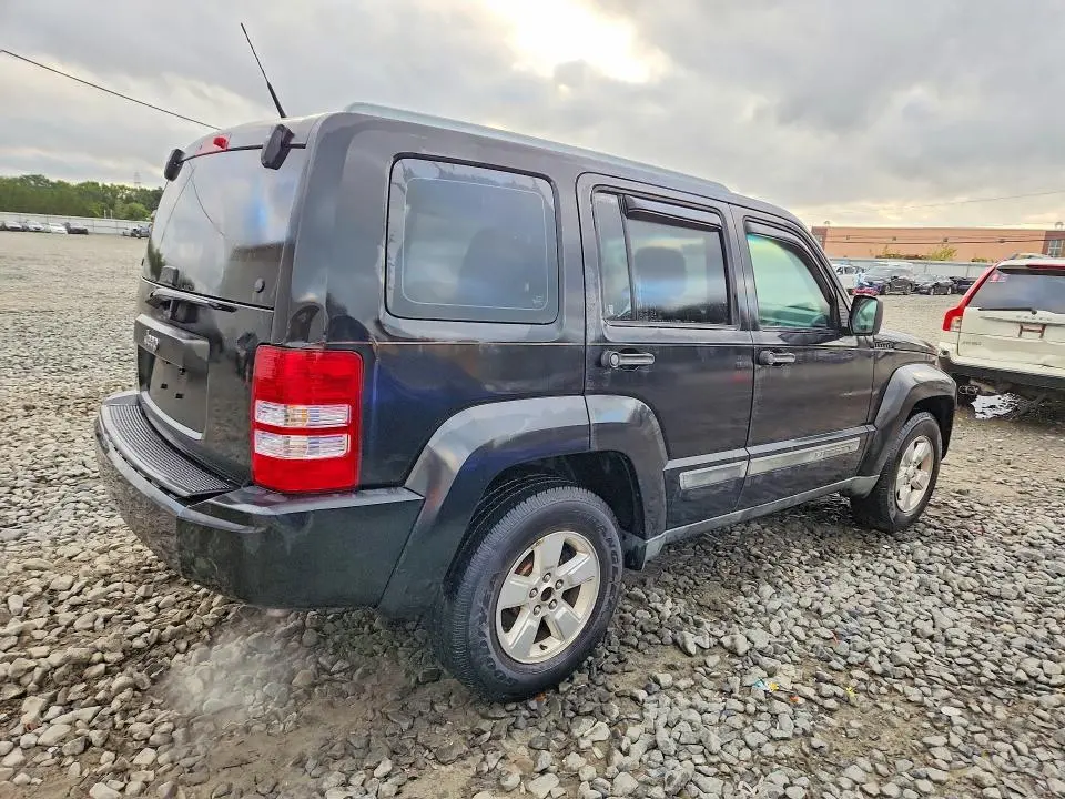 2011 JEEP LIBERTY SPORT  
