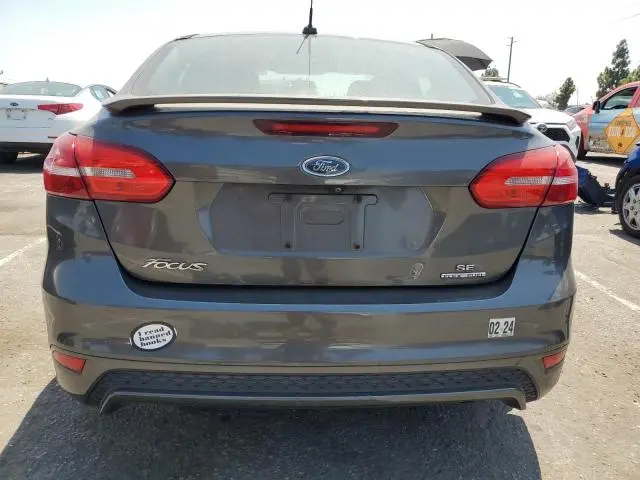 2016 FORD FOCUS SE  