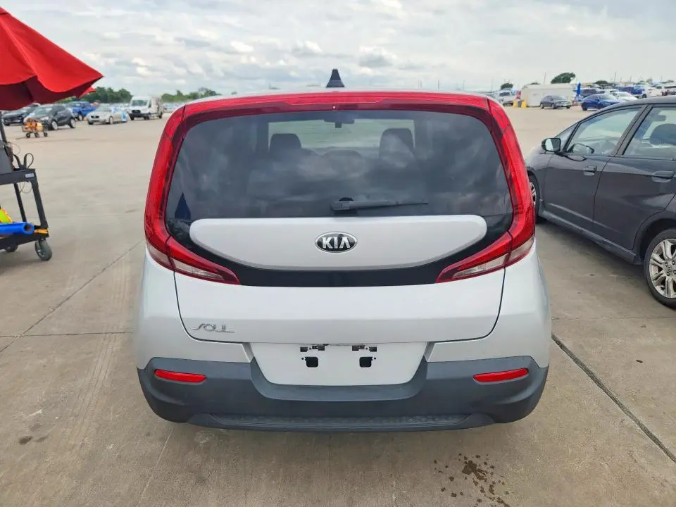 2020 KIA SOUL LX  