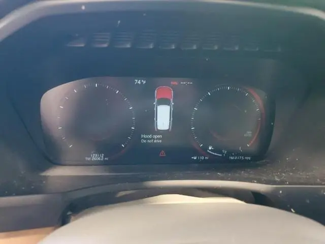 2016 VOLVO XC90 T6  