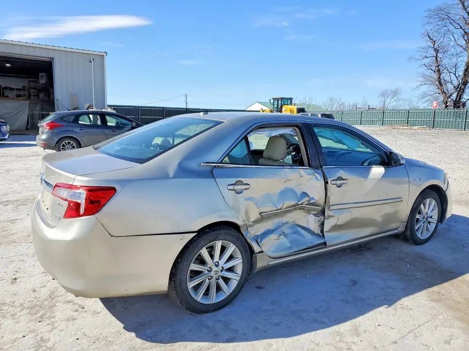 2013 TOYOTA CAMRY HYBRID  