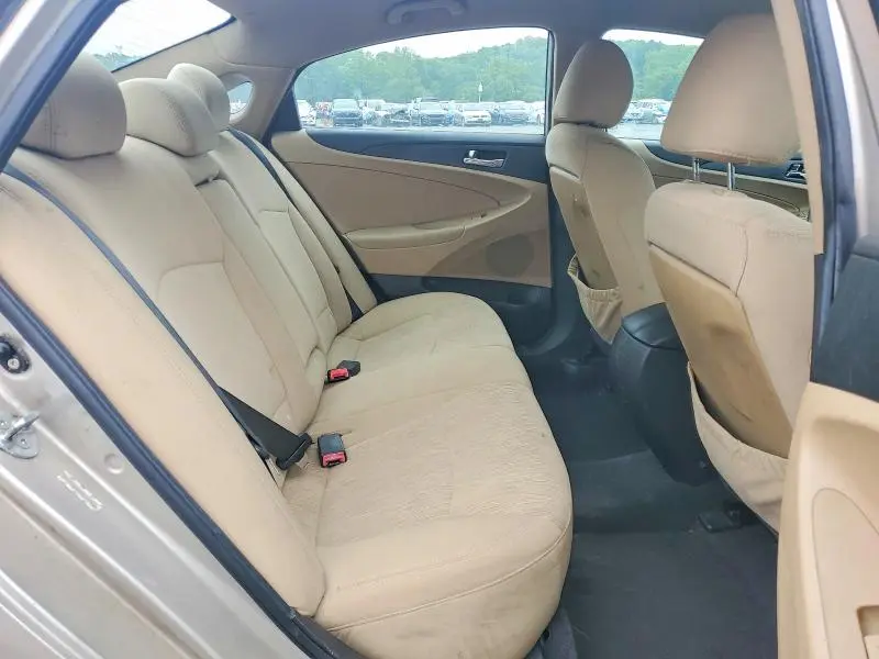 2011 HYUNDAI SONATA GLS  