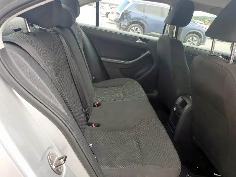 2013 VOLKSWAGEN JETTA BASE  