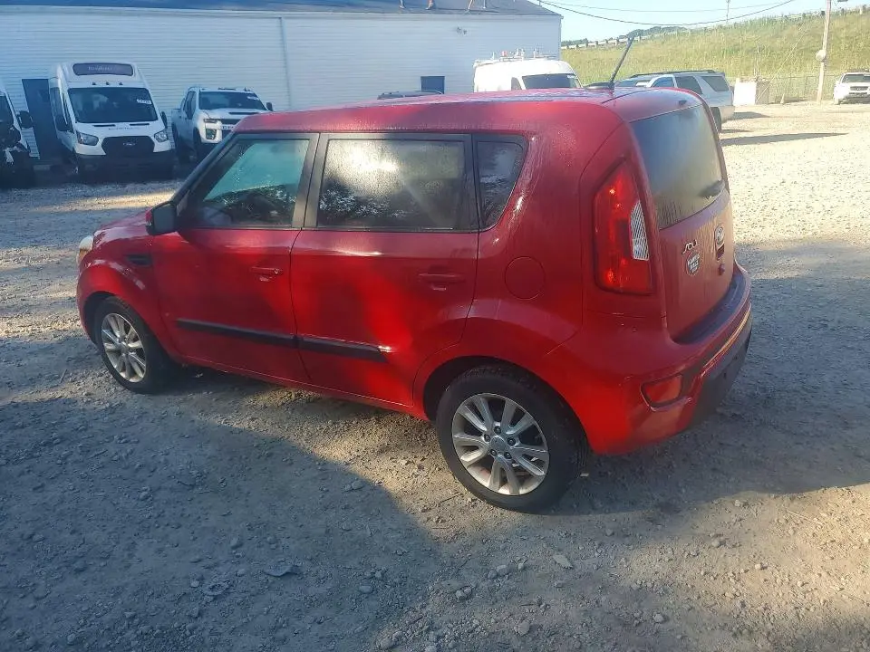2013 KIA SOUL +  