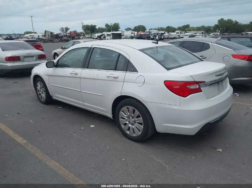 2012 CHRYSLER 200 LX