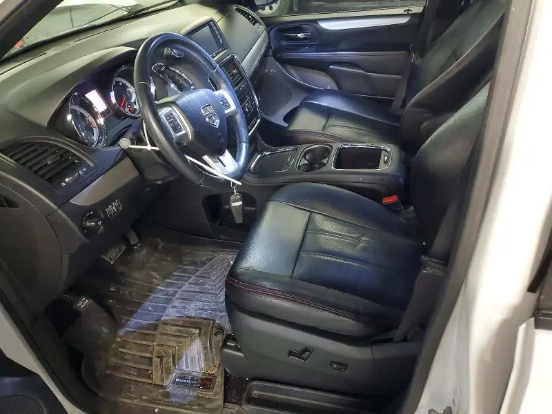 2017 DODGE GRAND CARAVAN GT  