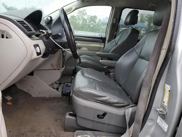 2010 VOLKSWAGEN ROUTAN SE  